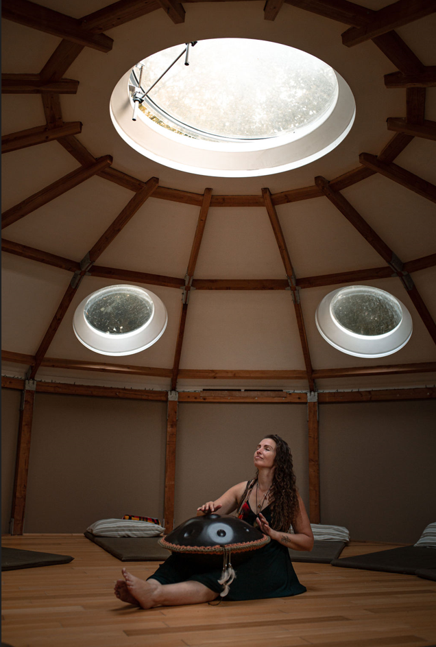 become-a-handpan-soundhealer-live-dag-workshop-wendy