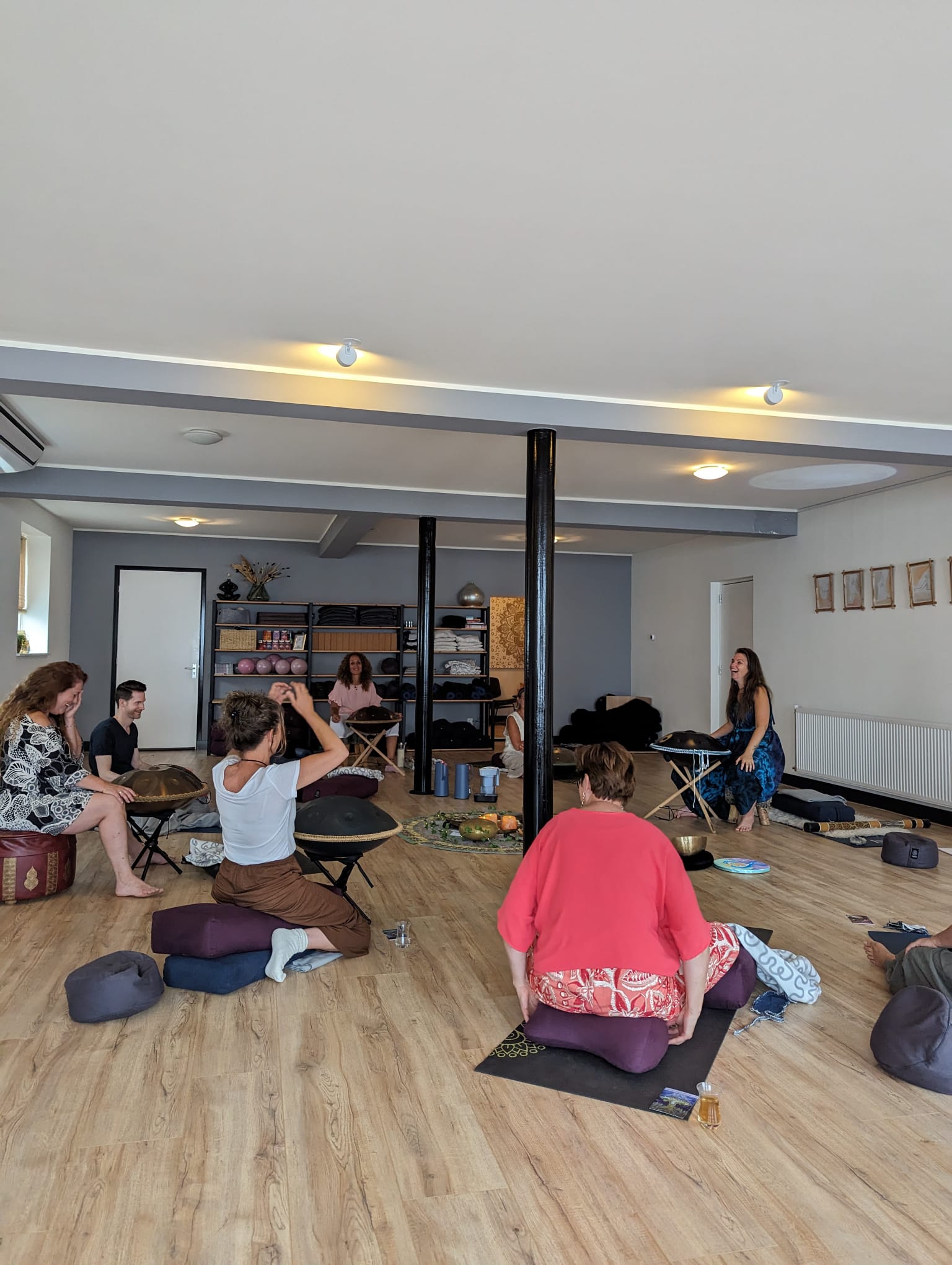 handpan-soundhealing-groepstraject handpan-soundhealing-live-dag-workshop